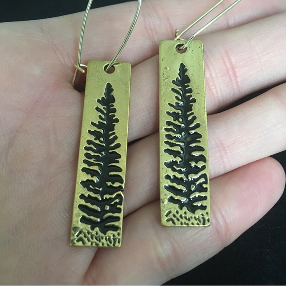 Golden Boho Forest Pattern Vintage Style Dangle Earrings - Picture 2 of 4